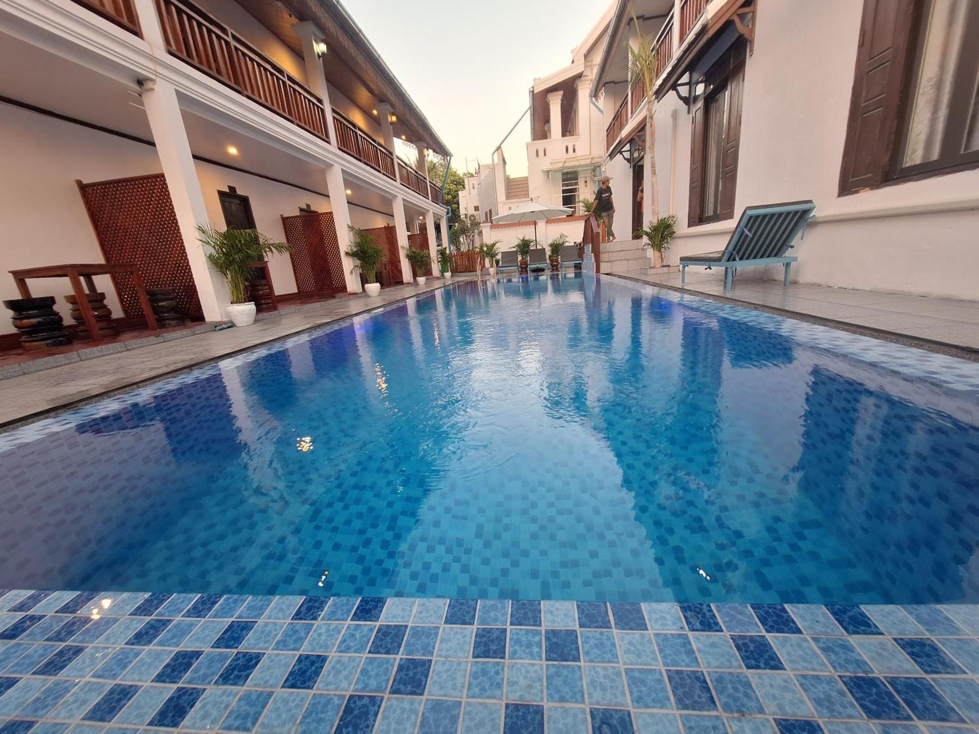 Luang Prabang Pavilion Hotel & Travel Buitenkant foto