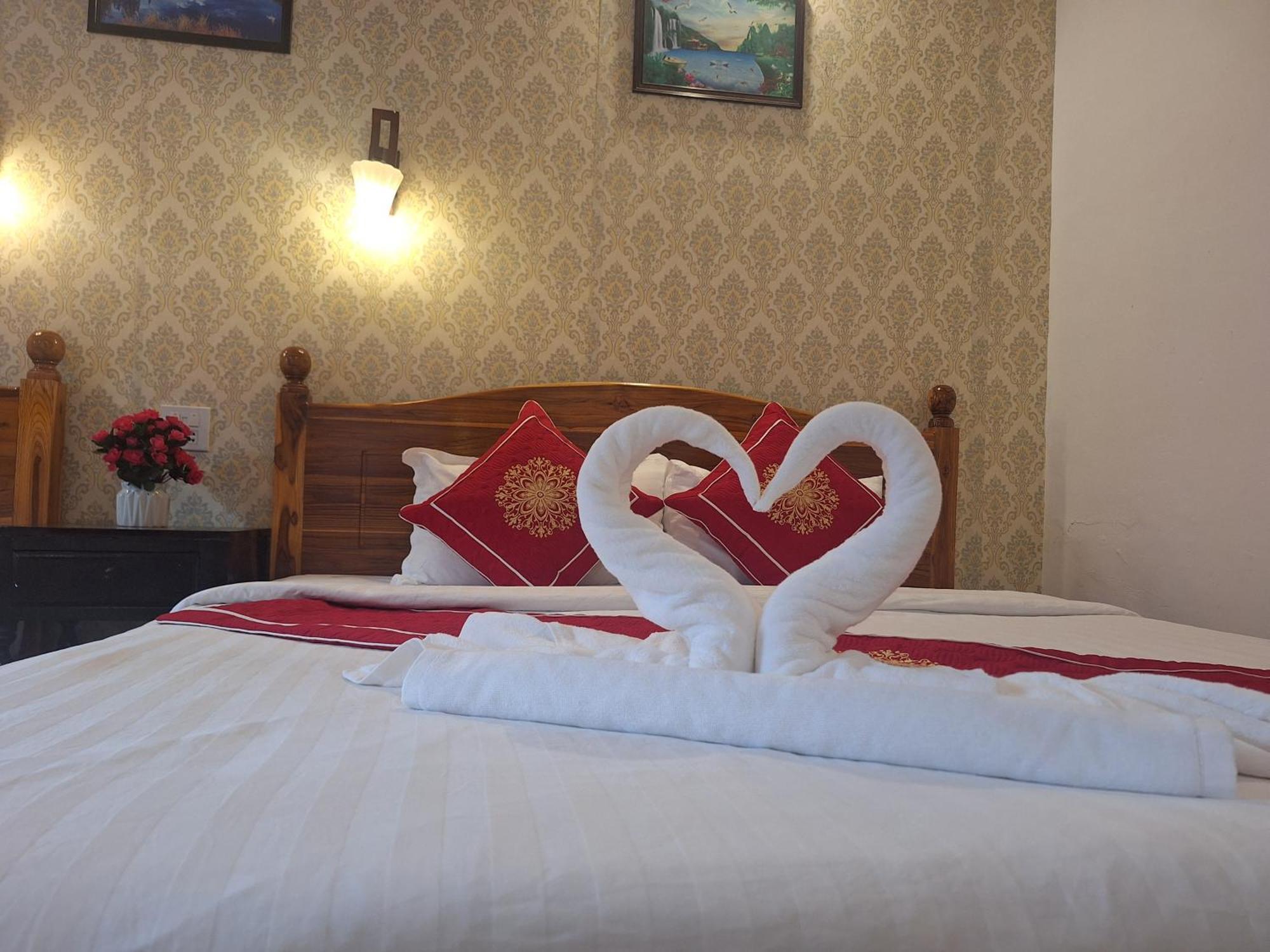 Luang Prabang Pavilion Hotel & Travel Buitenkant foto