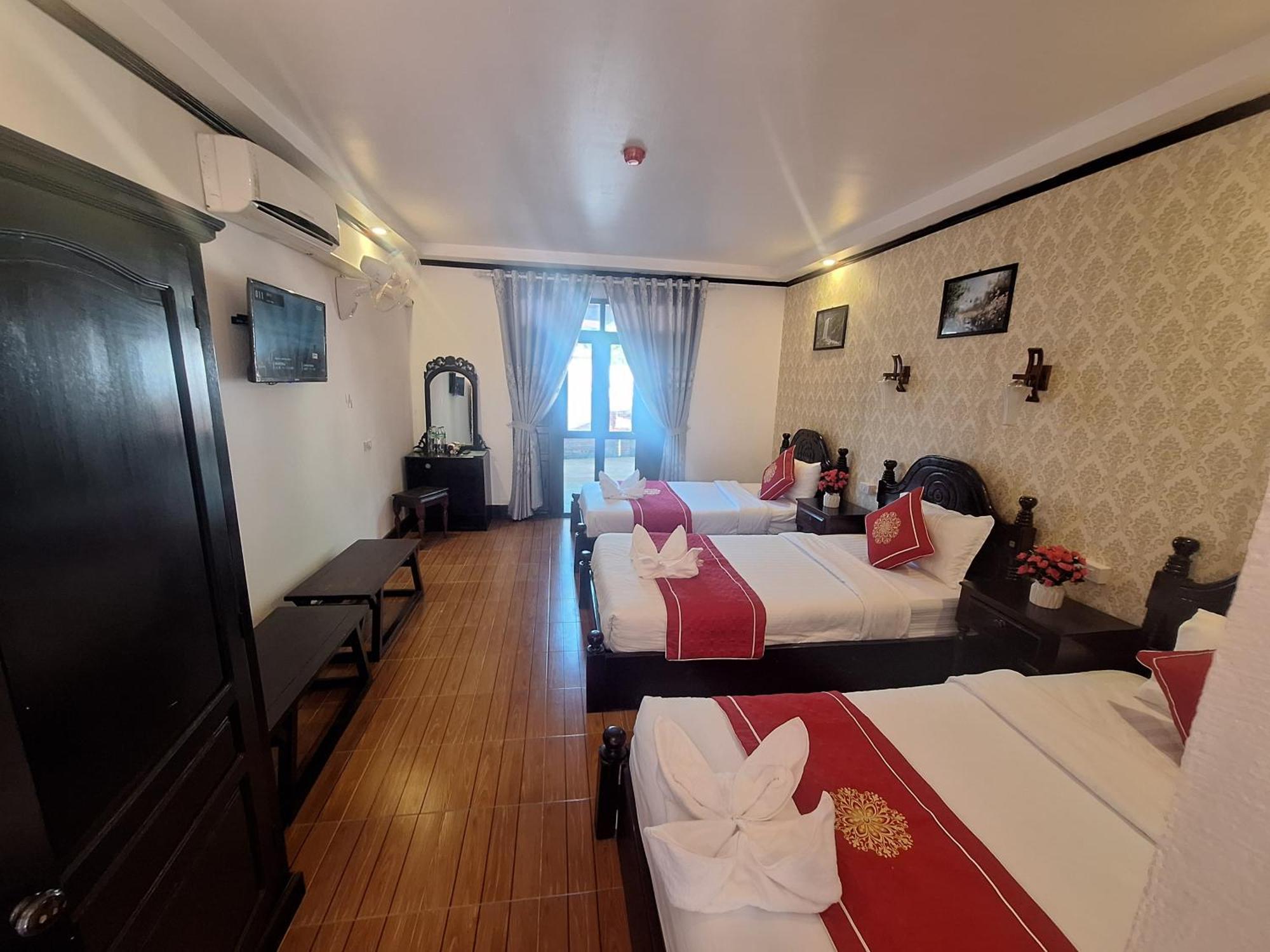 Luang Prabang Pavilion Hotel & Travel Buitenkant foto